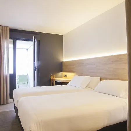 A Hotel Pamplona