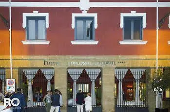 Hotel Puerta Del Camino 4*