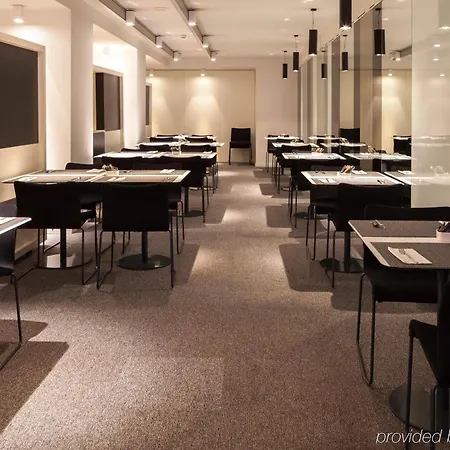 Ac Ciudad De 4* Pamplona