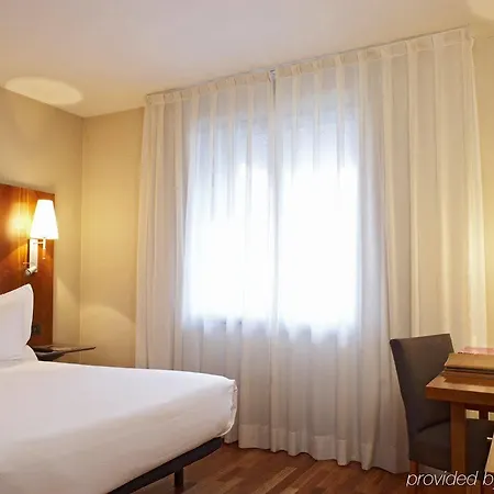 Ac Ciudad De Hotel 4*