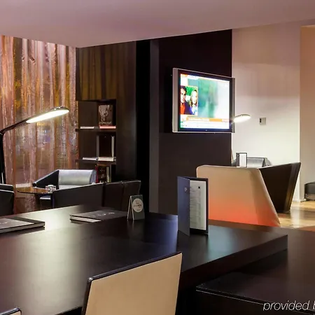 Hotel Ac Ciudad De 4*