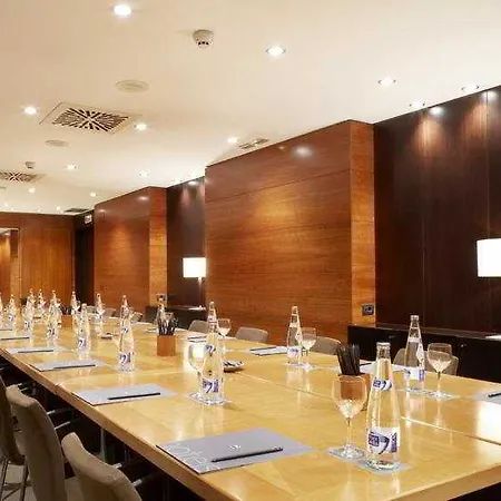 Ac Ciudad De 4*