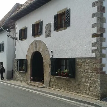 Casa Rural Errebesena Bed & Breakfast *
