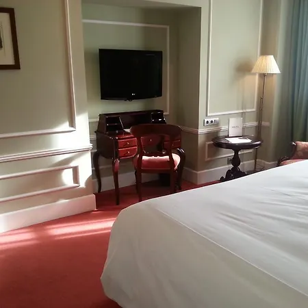 Hotel Palacio Guendulain 4*