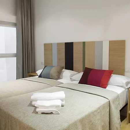 Apartamentos Pamplona 2* Pamplona