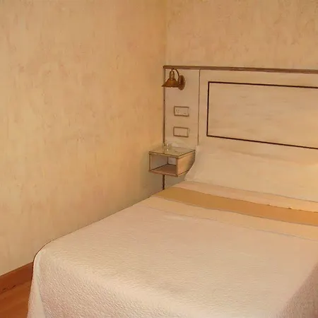 Hotel Castillo De Javier *