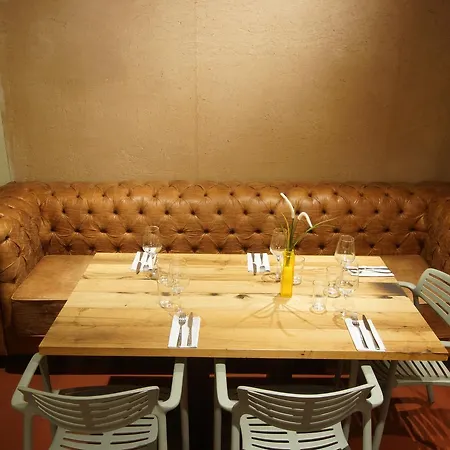 Bearan Bar & Guest house