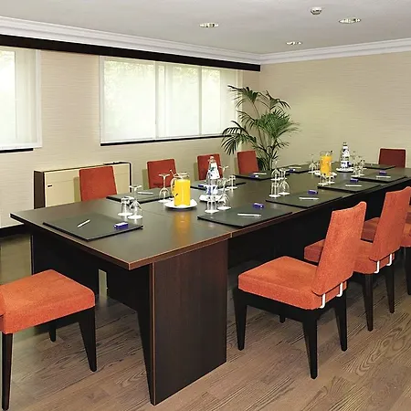 Hotel Nh Iruña Park 4*