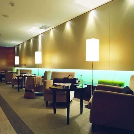 Ac Ciudad De 4*