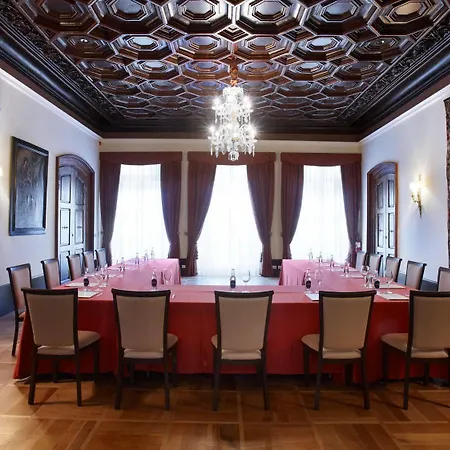 Hotel Palacio Guendulain Pamplona