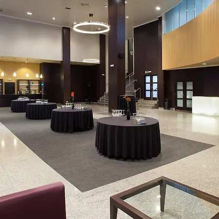 Nh Iruña Park Hotel 4*