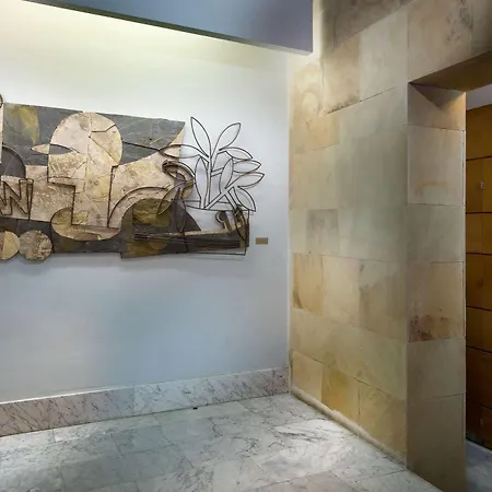 Apartahotel Sercotel Mirasierra Pamplona