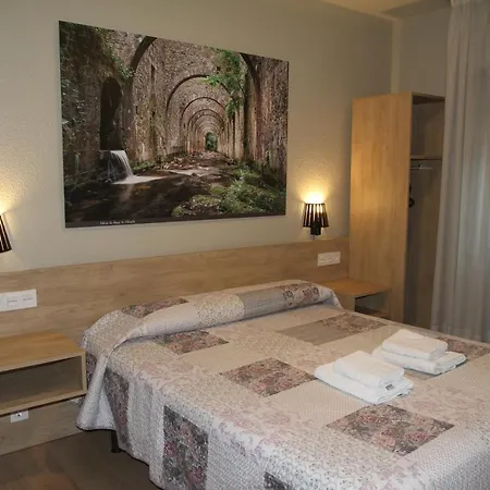 Acella Pensión 5*