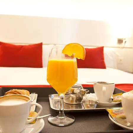 Pompaelo Plaza Del Ayuntamiento&spa Hotel