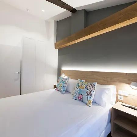 Antique Tres Reyes Apartamento Pamplona