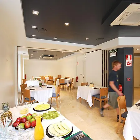 Avenida Hotel 3*