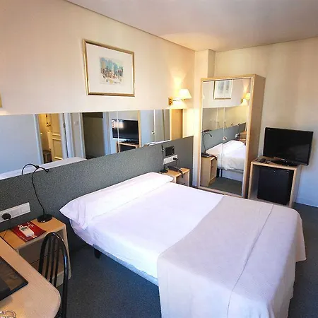 Hotel Avenida 3*