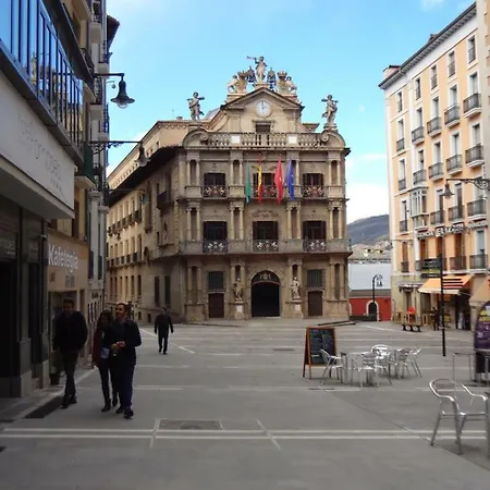Plaza Consistorial Apartamento *