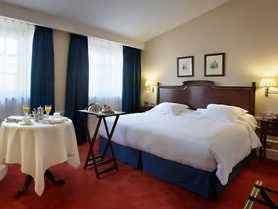 Palacio Guendulain 4*